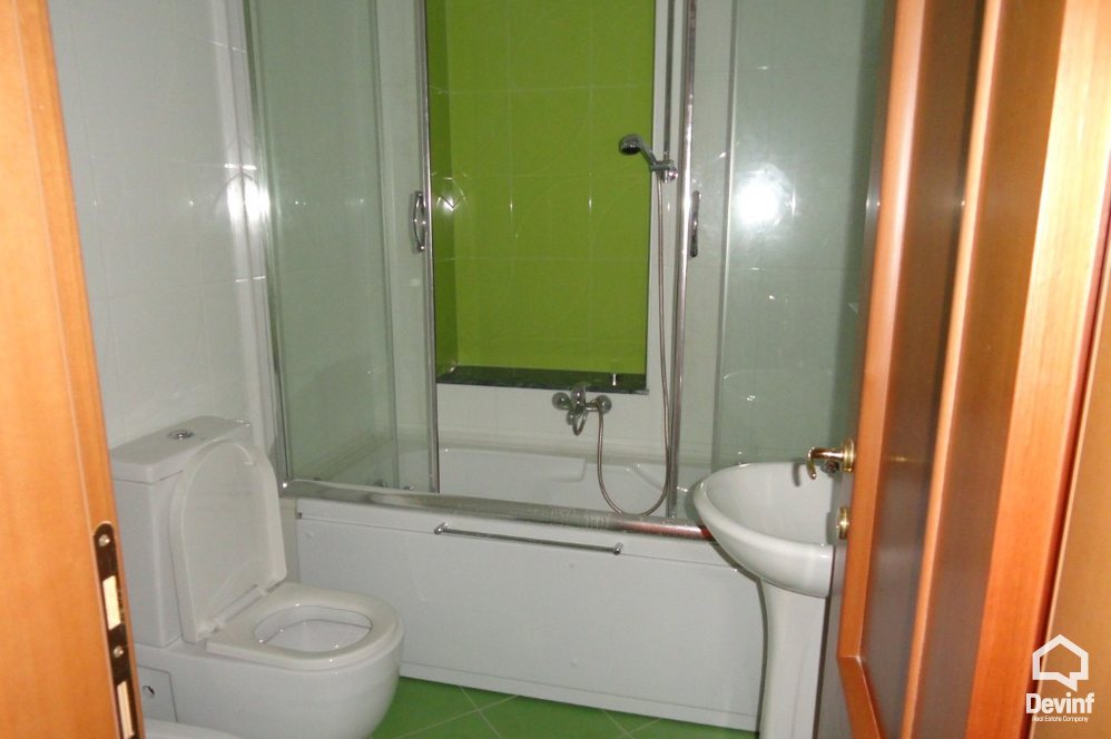 Tirane Shitje Vile Me shume se 4 dhoma Vile ne zonen e Selites apartament