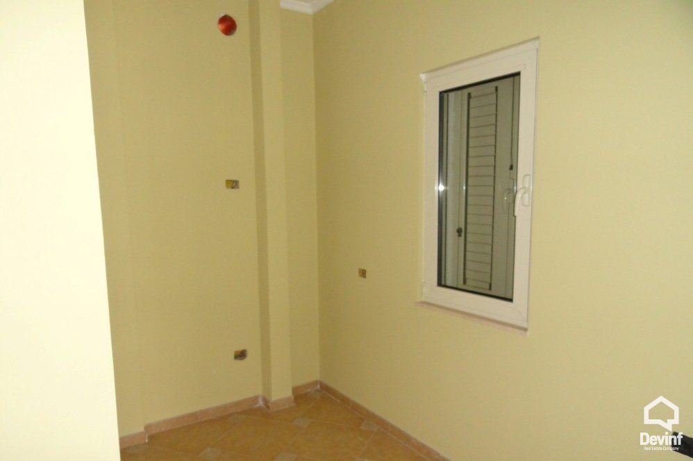 Tirane Shitje Vile Me shume se 4 dhoma Vile ne zonen e Selites apartament