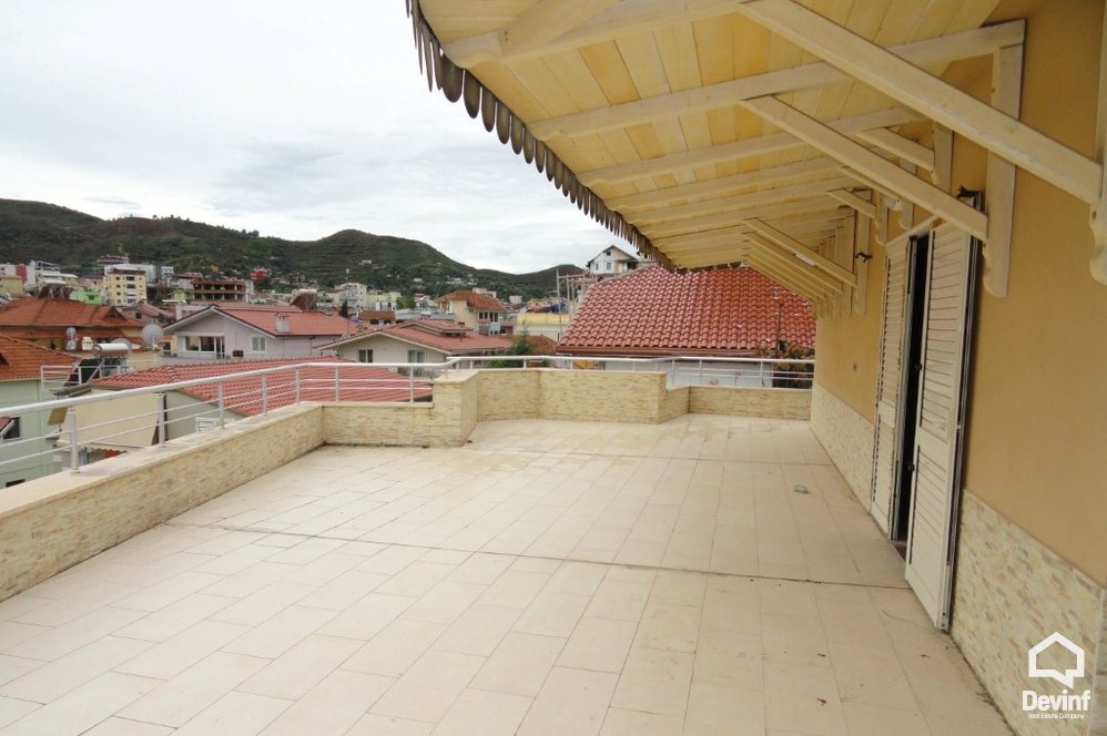 Tirane Shitje Vile Me shume se 4 dhoma Vile ne zonen e Selites apartament