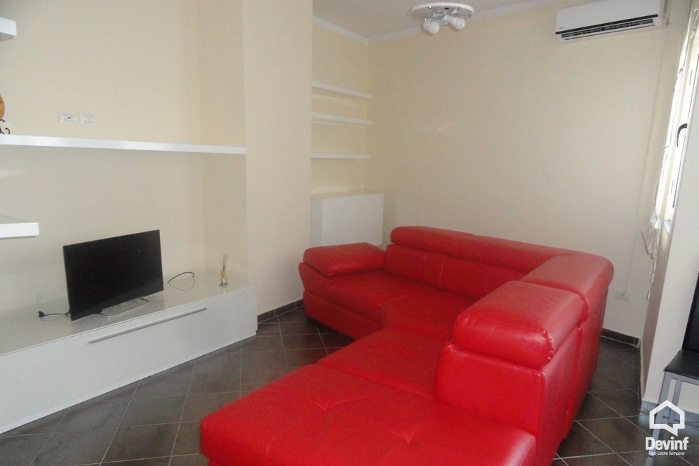 Tirane Qera Apartament 2+1+A Apartament ne Rr. Barrikadave apartament