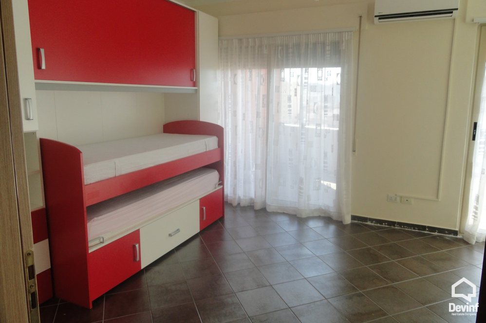 Tirane Qera Apartament 2+1+A Apartament ne Rr. Barrikadave apartament