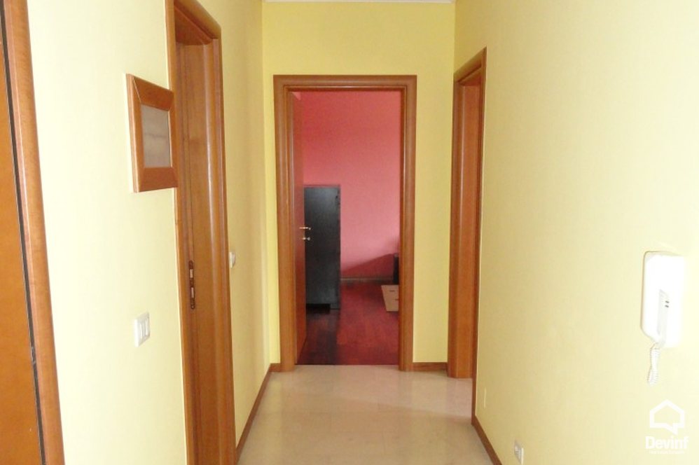 Tirane Shitje Apartament 2+1+A Apartament ne zonen e Radio Televizonit Shqiptar apartament