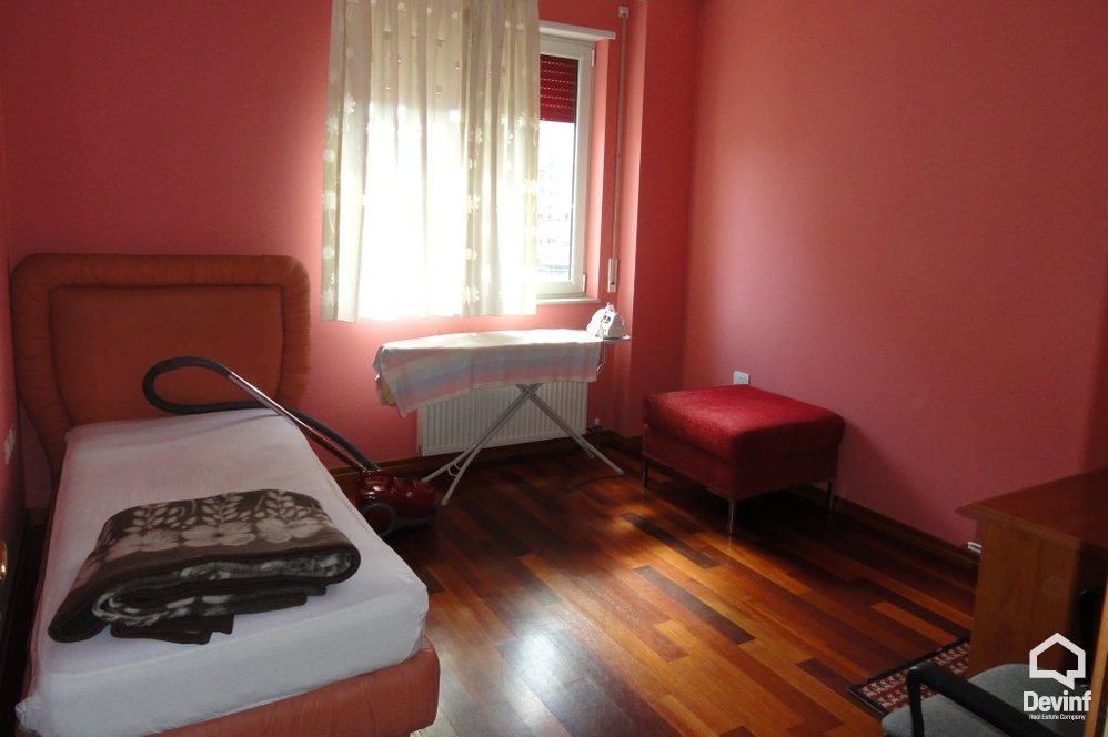 Tirane Shitje Apartament 2+1+A Apartament ne zonen e Radio Televizonit Shqiptar apartament