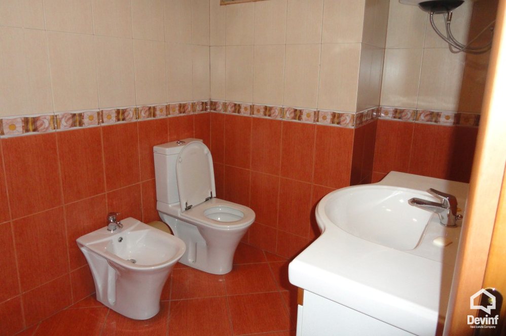 Tirane Shitje Apartament 2+1+A Apartament ne zonen e Radio Televizonit Shqiptar apartament