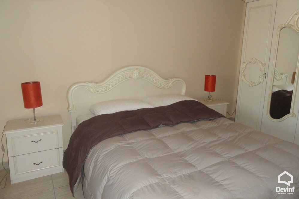 Tirane Qera Apartament 4+1+A Apartament ne zonen e Bllokut apartament