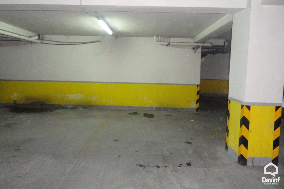 Tirane Qera Apartament 4+1+A Apartament ne zonen e Bllokut apartament