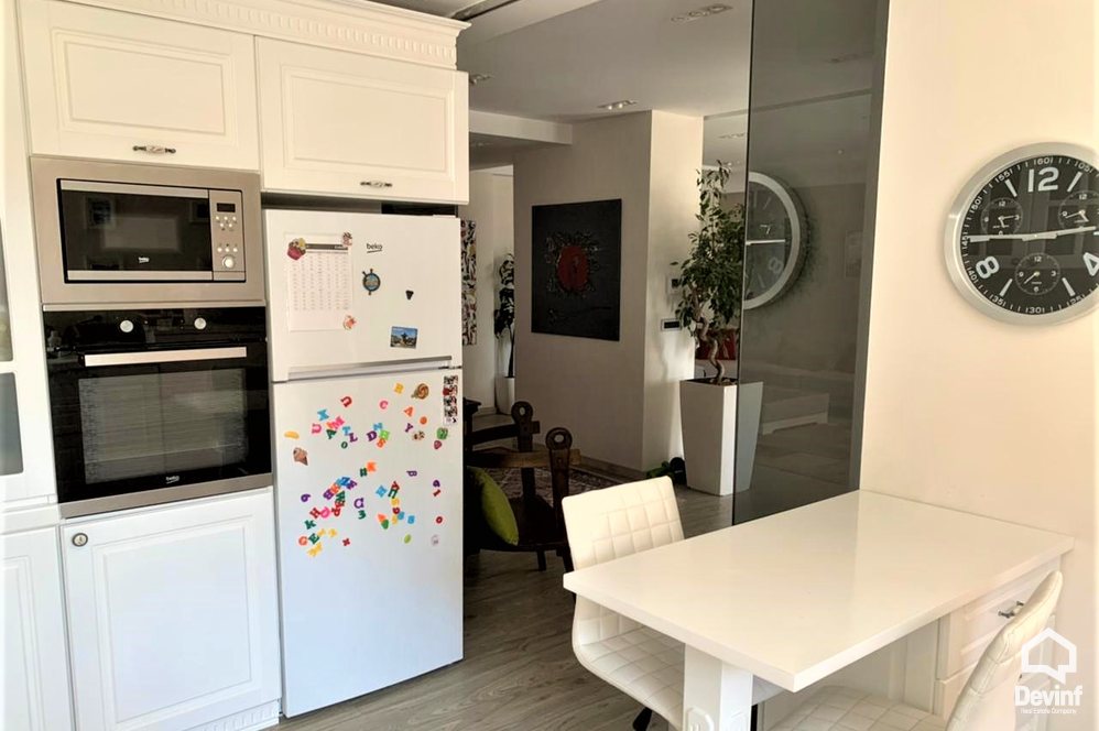 Tirane Qera Apartament 3+1+G Apartament ne Rr. Sami Frasheri apartament
