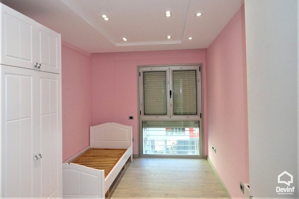 Tirane Qera Apartament 3+1+G Apartament ne Rr. Sami Frasheri apartament