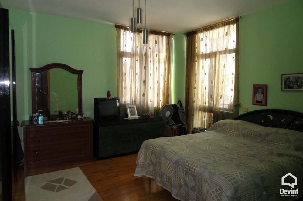 Tirane Shitje Apartament 3+1+A Pallat i ri ne zonen e St. Qemal Stafa apartament