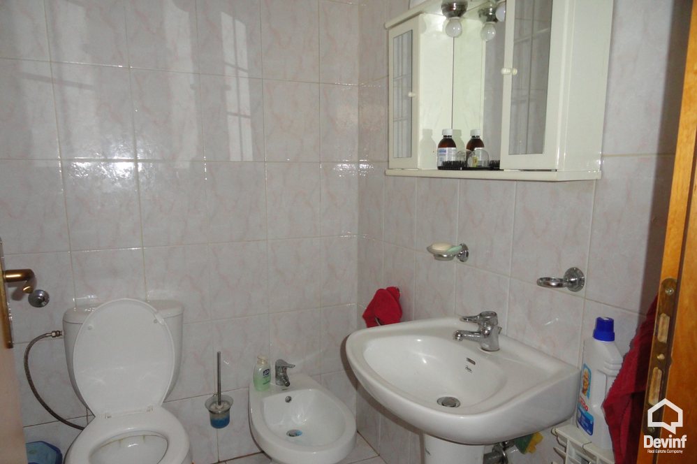 Tirane Shitje Apartament 3+1+A Pallat i ri ne zonen e St. Qemal Stafa apartament