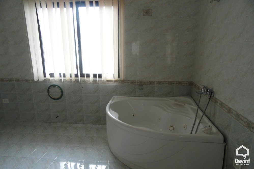 Tirane For Sale Villa Me shume se 4 dhoma Villa situated in the residential area of Football Club Dinamo 