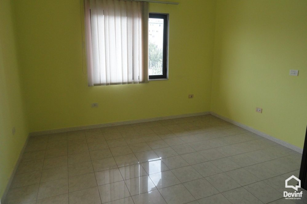 Tirane For Sale Villa Me shume se 4 dhoma Villa situated in the residential area of Football Club Dinamo 