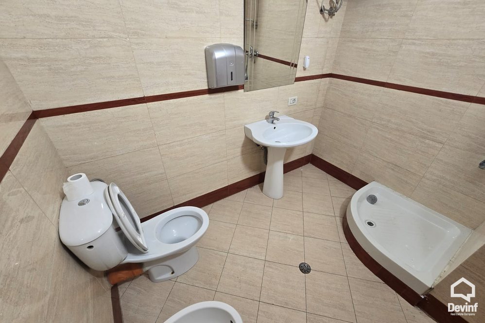Tirane For Rent Office 3+1 Office in Str. Myslym Shyri Office studio ligjore
