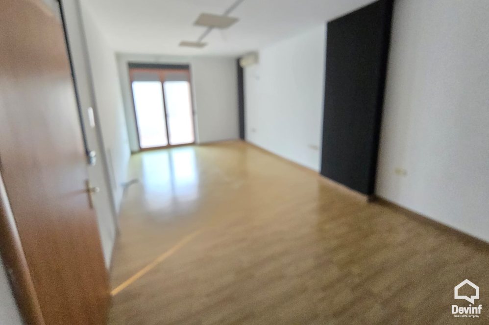 Tirane For Rent Office 3+1 Office in Str. Myslym Shyri Office studio ligjore
