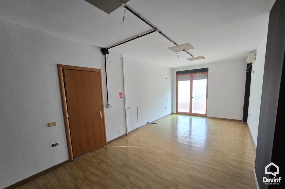 Tirane For Rent Office 3+1 Office in Str. Myslym Shyri Office studio ligjore