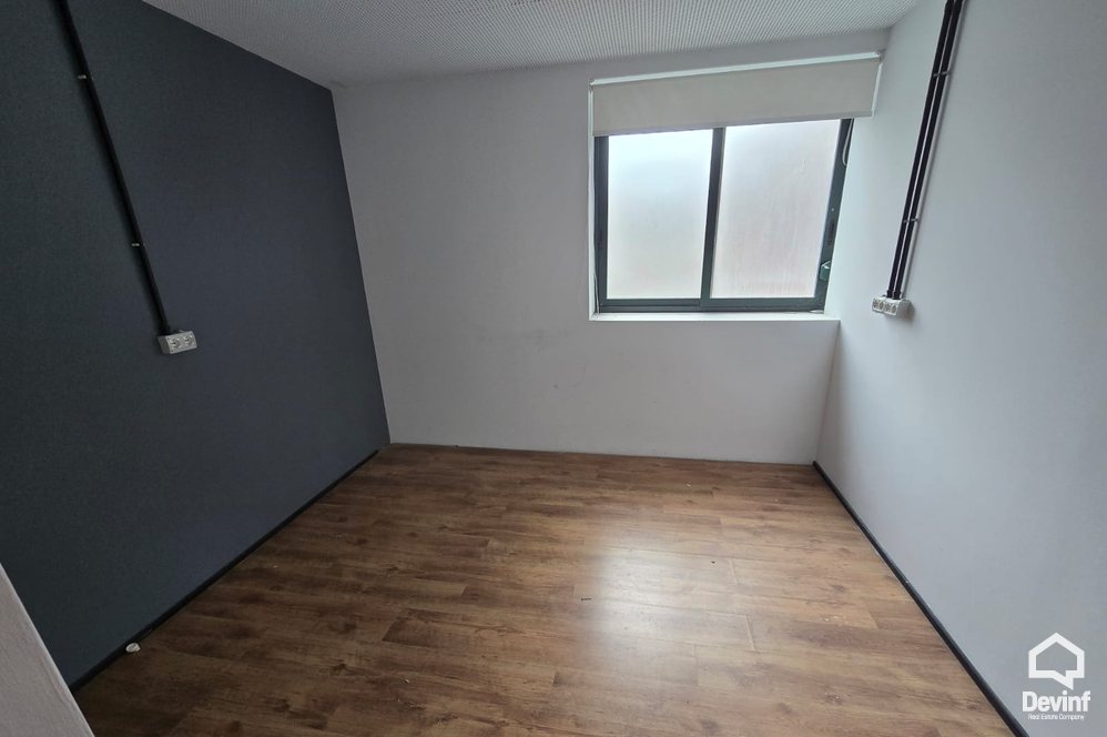 Tirane For Rent Office 3+1 Office in Str. Myslym Shyri Office studio ligjore