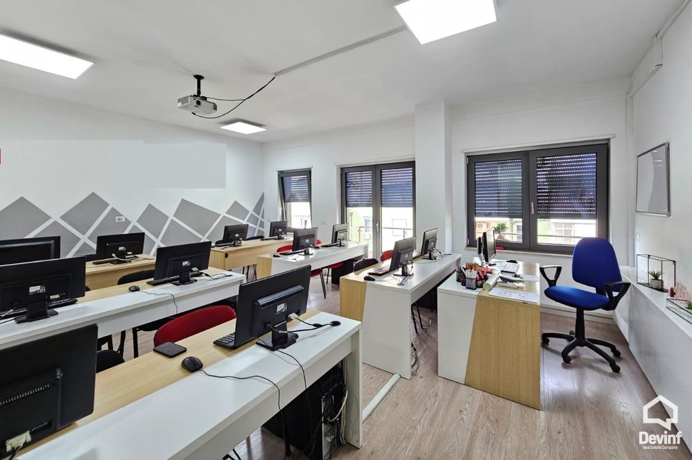 Tirane For Rent Office 2+1+A Muhamet Gjollesha Street  Apartment Office klinike dentare
