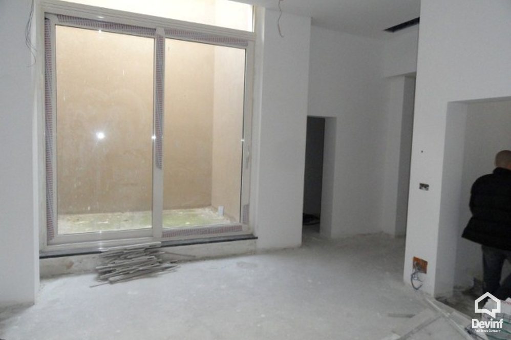 Tirane Shitje Vile  Vile ne zonen e Liqenit te Tiranes apartament