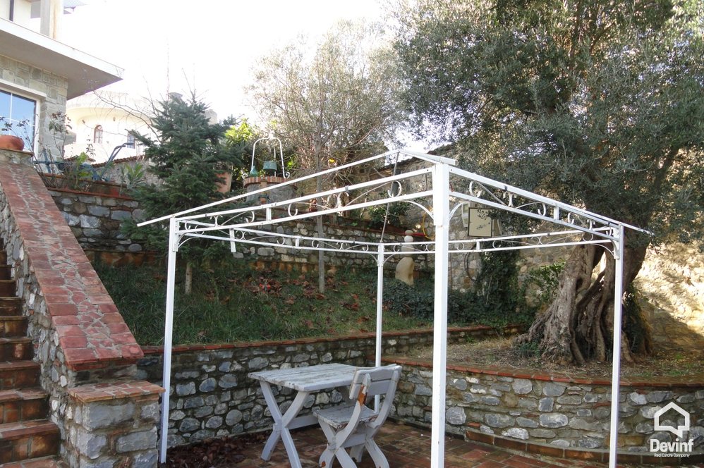 Tirane For Sale Bar-Restaurant  Petrele 