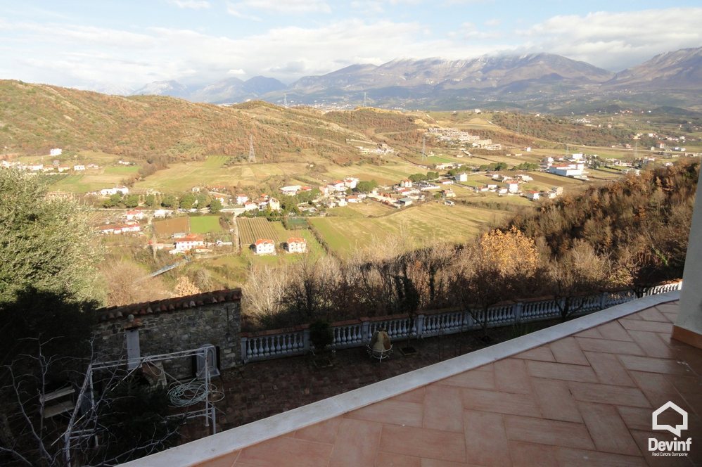 Tirane For Sale Bar-Restaurant  Petrele 