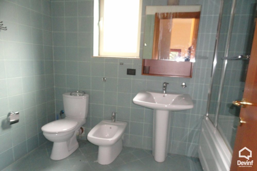 Tirane Qera Apartament 4+1+G Apartament dubleks prane Klubit Sportiv Dinamo apartament