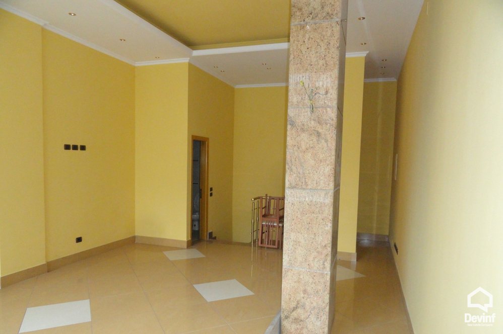 Tirane Shitje Dyqan  Dyqan prane Sheshit Wilson apartament