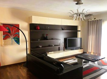 Apartament Qera Apartament i ri prane Radio Televizionit Shqiptar