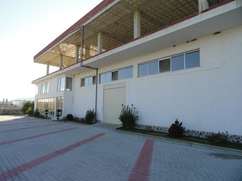 Magazine Shitje Autostrada Tirane - Vore