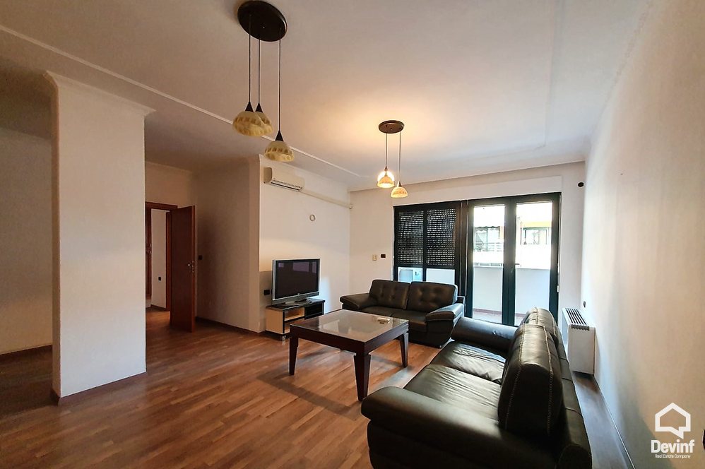 Tirane Qera Apartament 2+1+A Apartament ne zonen e Bllokut apartament zyre