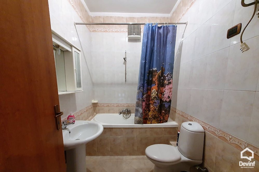 Tirane Qera Apartament 2+1+A Apartament ne zonen e Bllokut apartament zyre