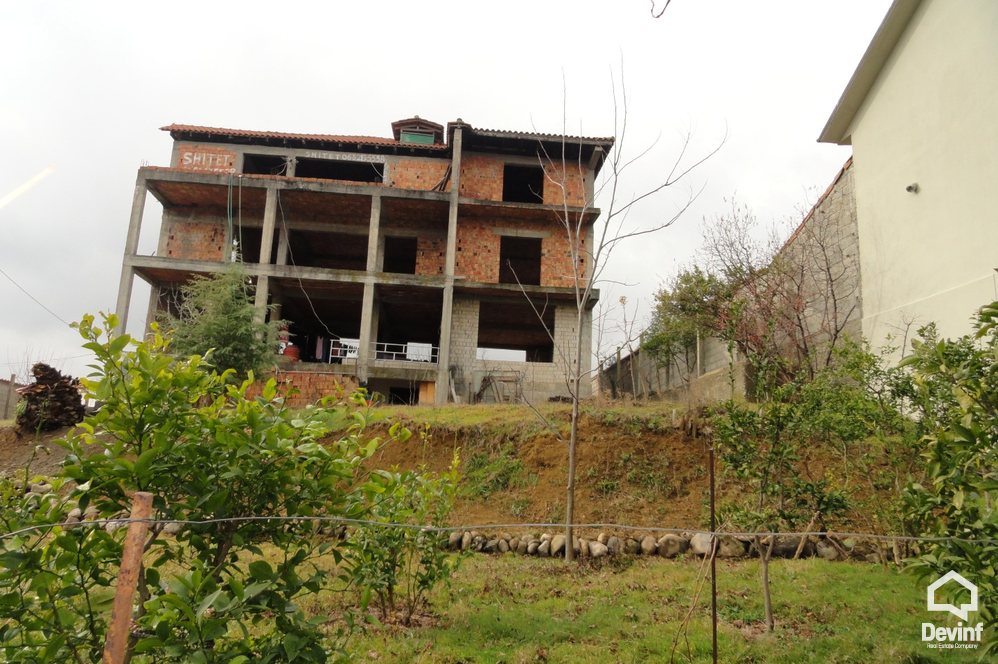 Tirane Shitje Vile Me shume se 4 dhoma Prane TEG zyre spa klinike dentare qender estetike