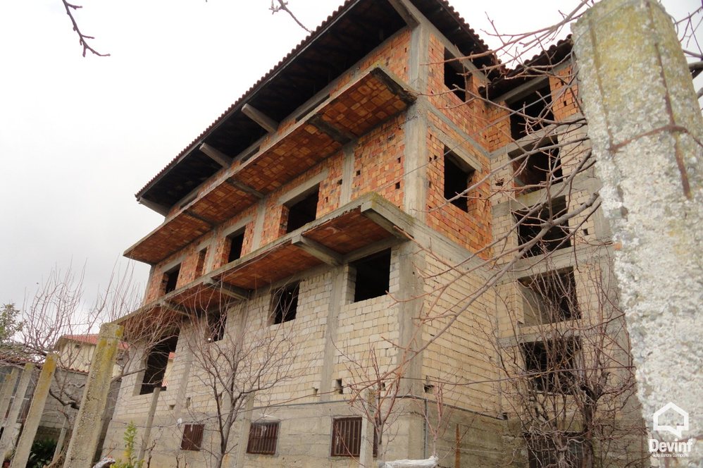 Tirane Shitje Vile Me shume se 4 dhoma Prane TEG zyre spa klinike dentare qender estetike