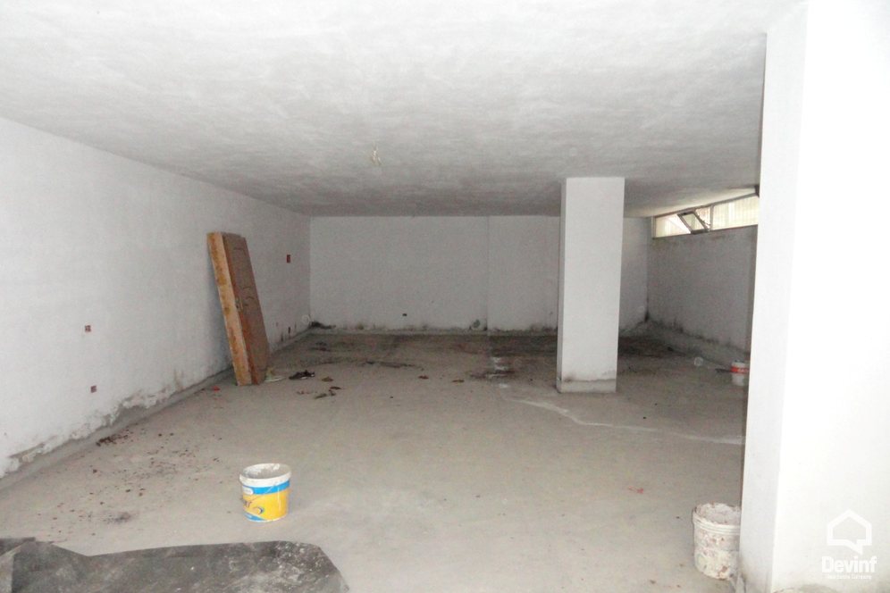 Tirane Shitje Dyqan  Dyqan prane Kopeshtit Botanik vile bregdet kompleks rezidencial