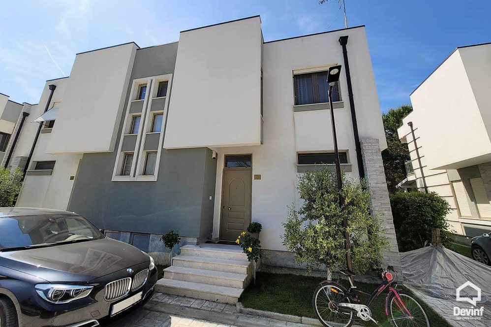 Durres Shitje Vile  Kompleks i ri rezidencial Perla Resort tek Gjiri i Lalezit  vile bregdet kompleks rezidencial