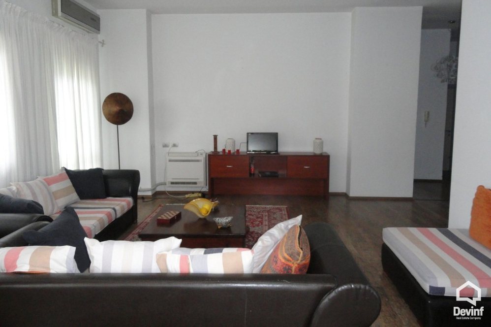 Tirane Qera Apartament 2+1+A Apartament prane Klubit Sportiv Dinamo apartament