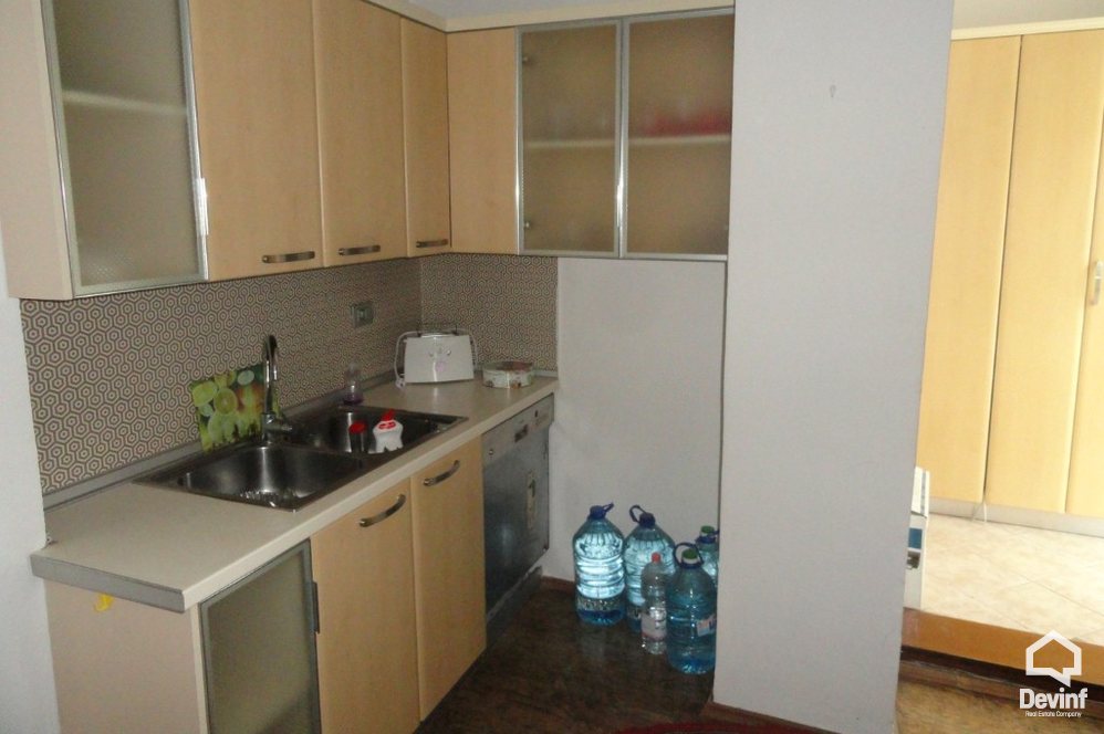 Tirane Qera Apartament 2+1+A Apartament prane Klubit Sportiv Dinamo apartament