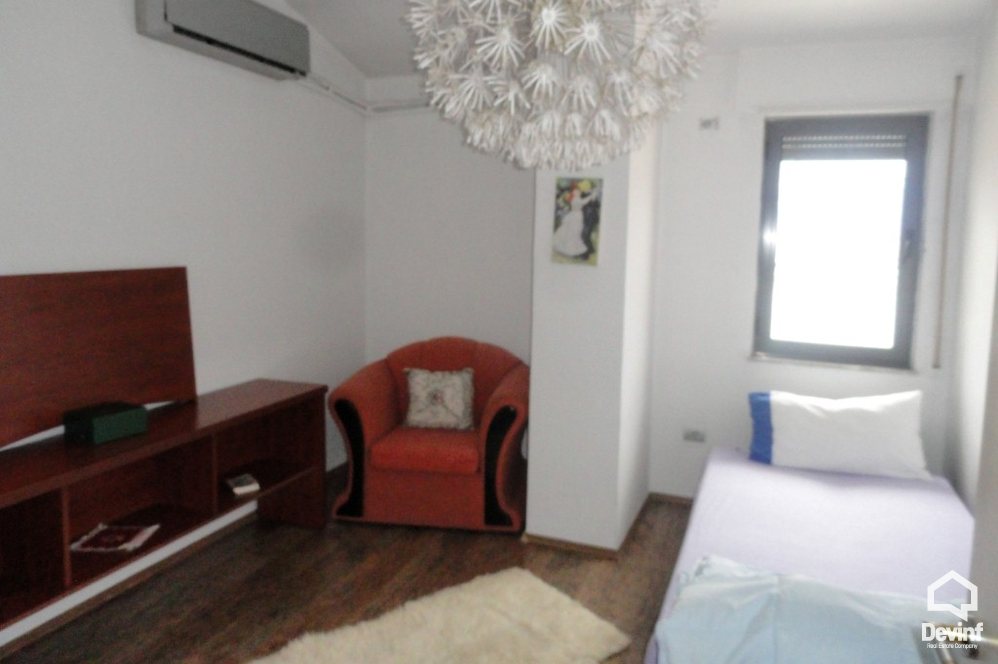 Tirane Qera Apartament 2+1+A Apartament prane Klubit Sportiv Dinamo apartament