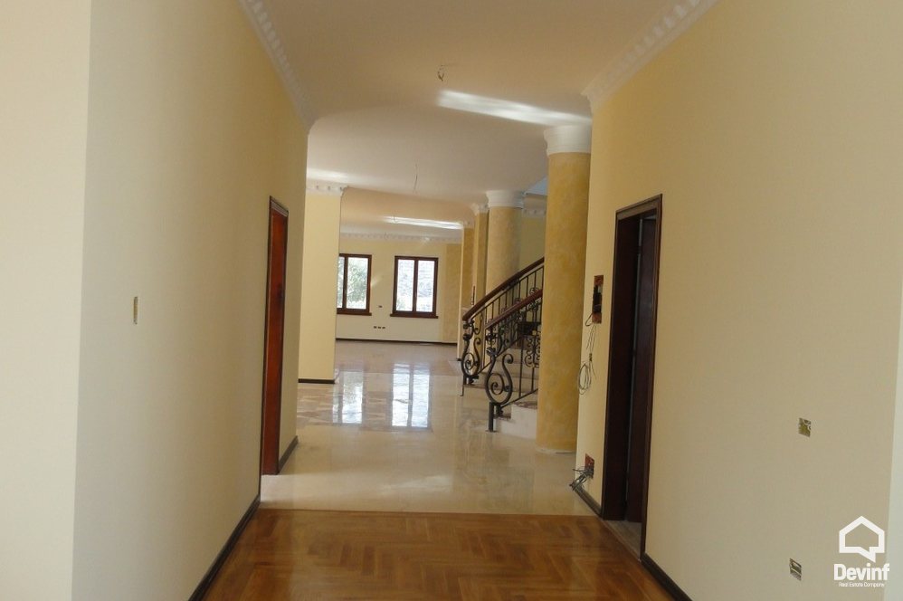 Tirane Qera Vile Me shume se 4 dhoma Vila ndodhet prane Kopeshtit Zoologjik zyre vile restorant