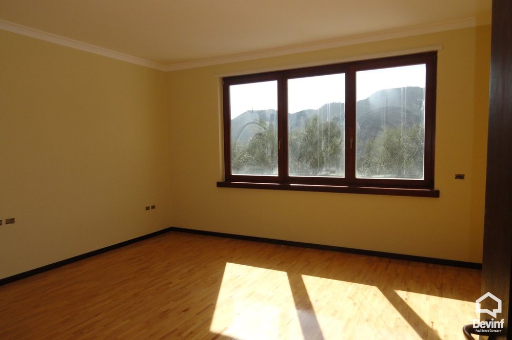 Tirane Qera Vile Me shume se 4 dhoma Vila ndodhet prane Kopeshtit Zoologjik zyre vile restorant