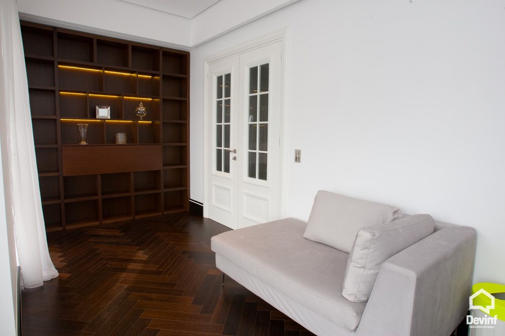 Tirane For Sale Villa 4+1+G House in a residential compound in Tirana periphery Residential Complex