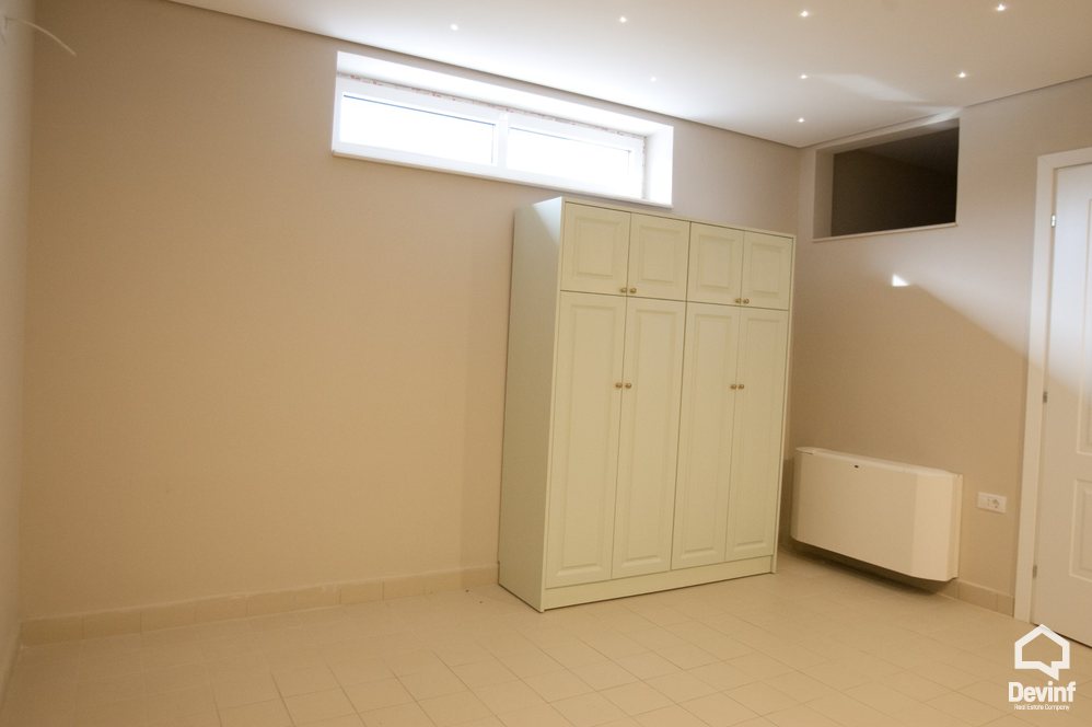 Tirane For Sale Villa 4+1+G House in a residential compound in Tirana periphery Residential Complex