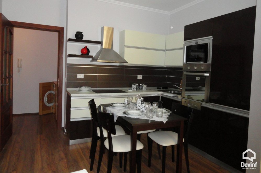 Tirane Qera Apartament 2+1+A Apartament ne Rr. Elbasanit apartament