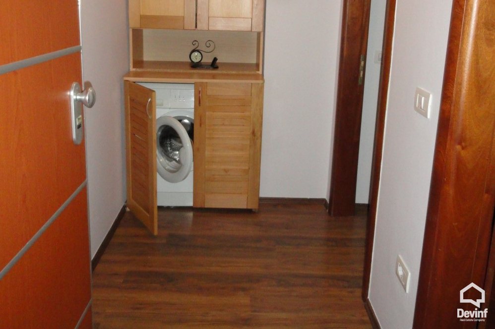 Tirane Qera Apartament 2+1+A Apartament ne Rr. Elbasanit apartament