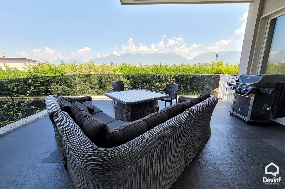 Tirane For Rent Villa Me shume se 4 dhoma Villa located in a residential complex in Sauk, near Tirana East Gate center Villa Residential Complex
