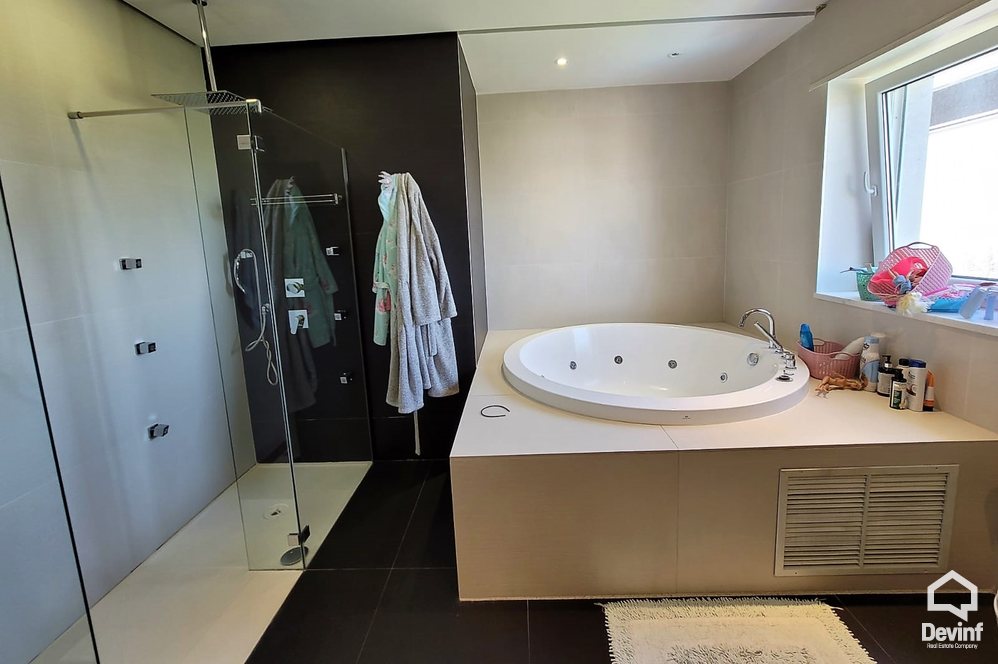 Tirane For Rent Villa Me shume se 4 dhoma Villa located in a residential complex in Sauk, near Tirana East Gate center Villa Residential Complex