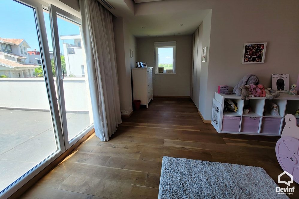 Tirane For Rent Villa Me shume se 4 dhoma Villa located in a residential complex in Sauk, near Tirana East Gate center Villa Residential Complex