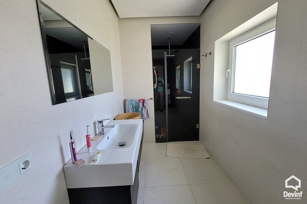 Tirane For Rent Villa Me shume se 4 dhoma Villa located in a residential complex in Sauk, near Tirana East Gate center Villa Residential Complex