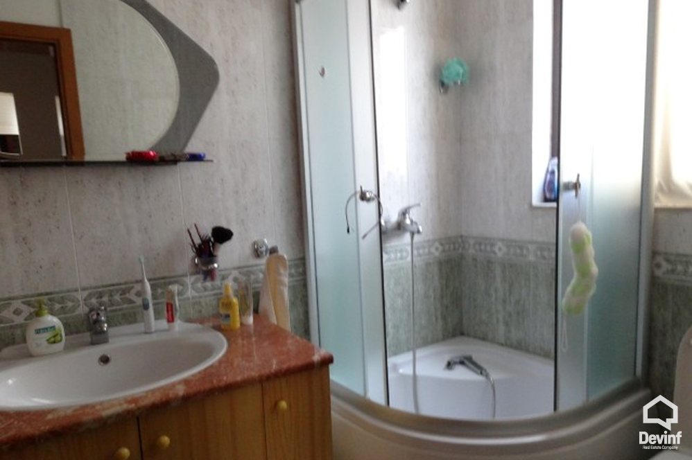 Tirane For Sale Villa 3+1+G Villa situated at the residential area of Selita 