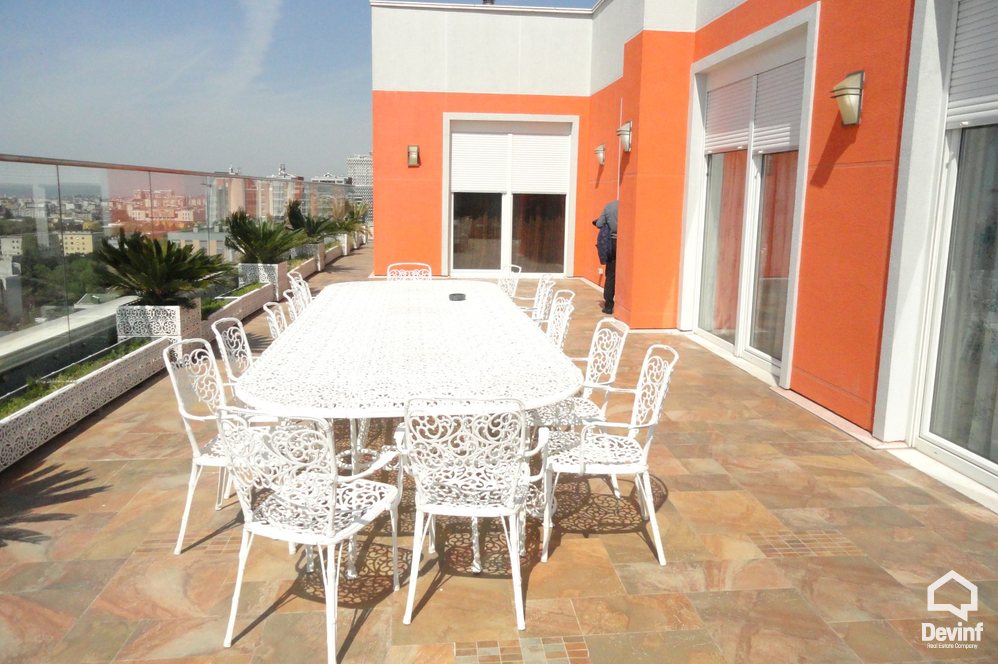 Tirane For Sale Apartment 4+1+G New building located near the Albanian Radio and Television Apartment