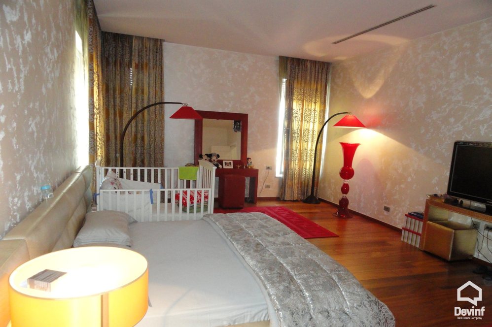 Tirane For Sale Apartment 4+1+G New building located near the Albanian Radio and Television Apartment